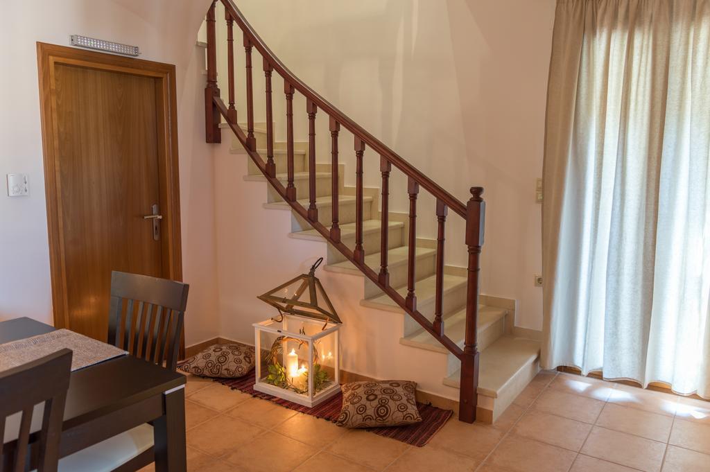 Aletro Villa Áyios Nikítas Екстериор снимка