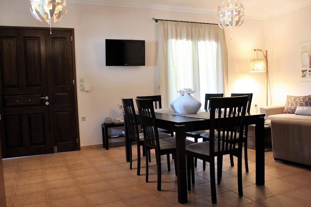 Aletro Villa Áyios Nikítas Екстериор снимка